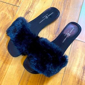 Black fluffy slippers size 7